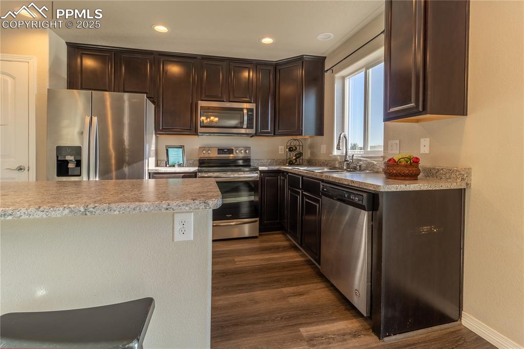 Image 11 of 39: Kitchen