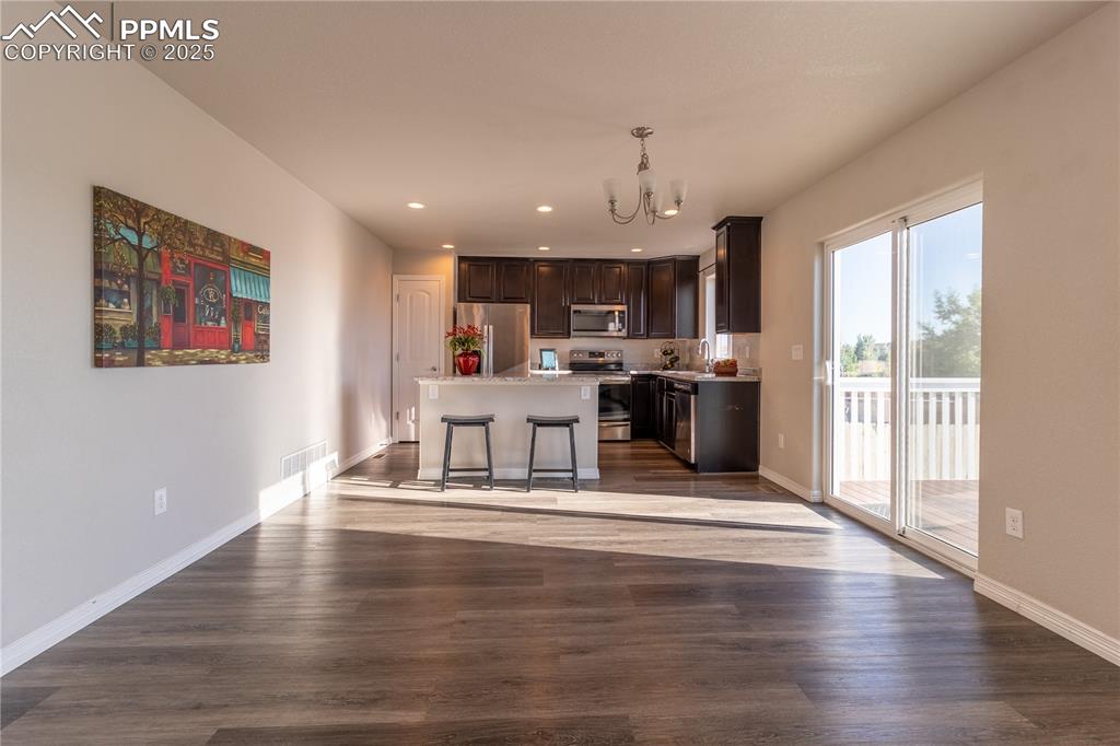 Image 9 of 39: Kitchen