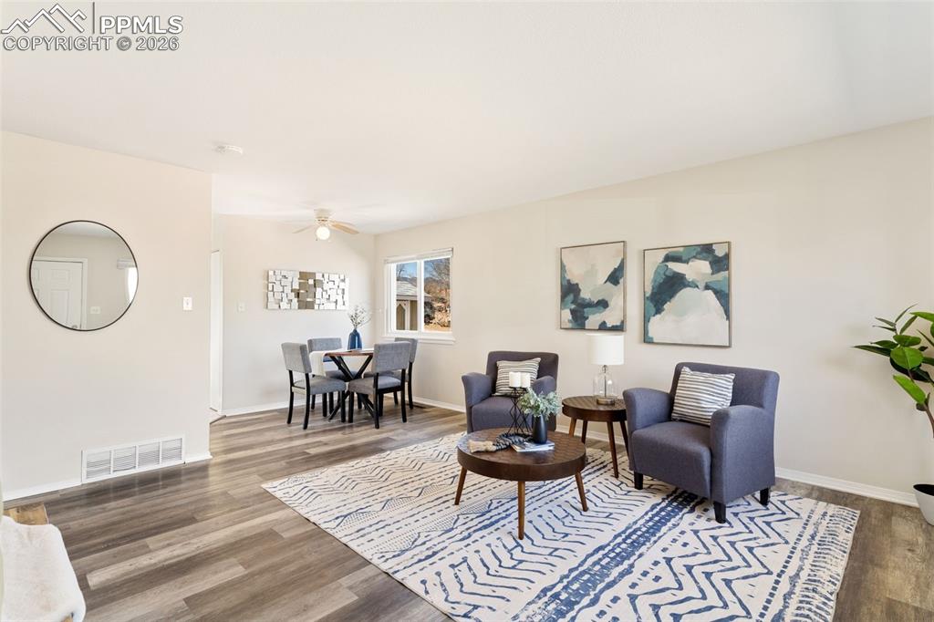 Image 3 of 31: Living Room