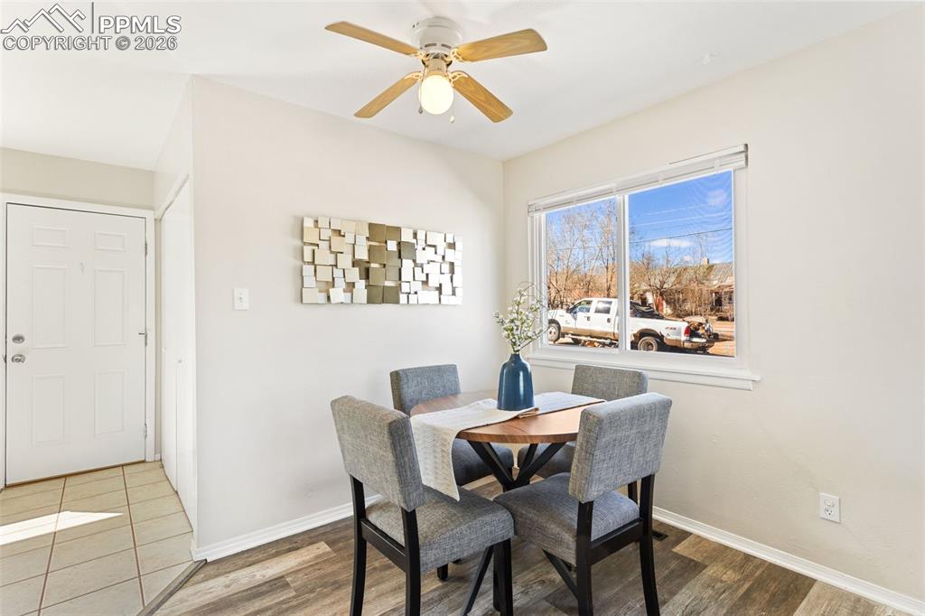 Image 9 of 31: Dining Area