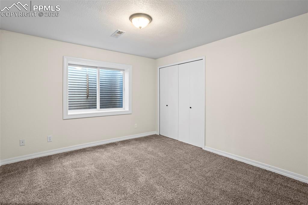 Image 37 of 37: Bedroom