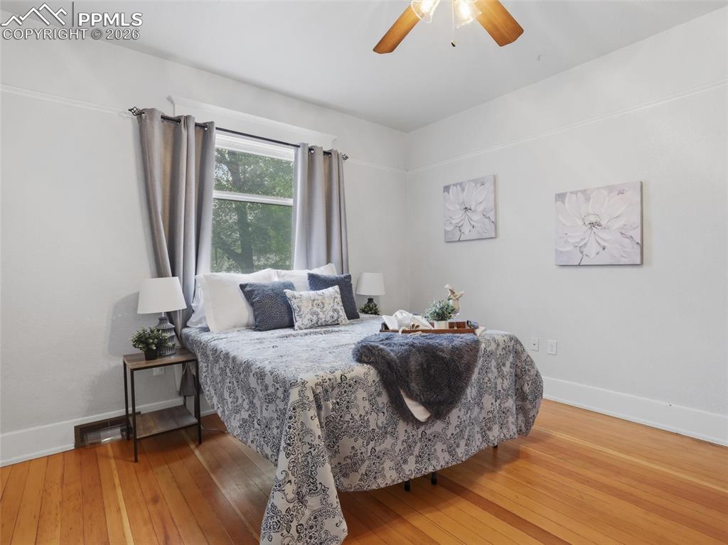 Image 13 of 43: Bedroom