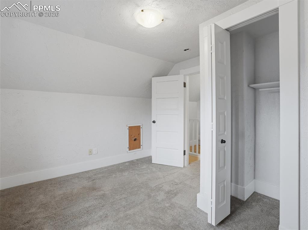 Image 30 of 43: Bonus Room
