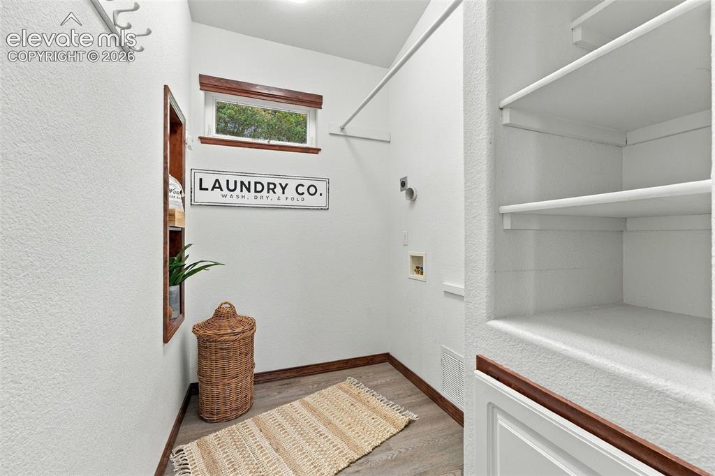 Image 19 of 47: Laundry