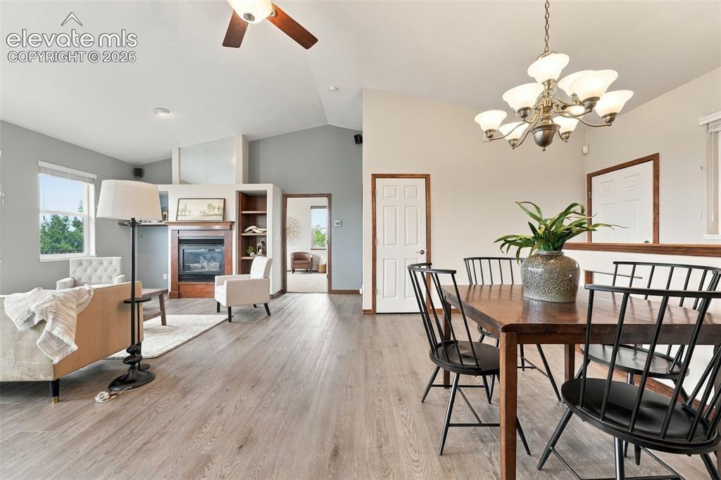 Image 4 of 47: Dining Area
