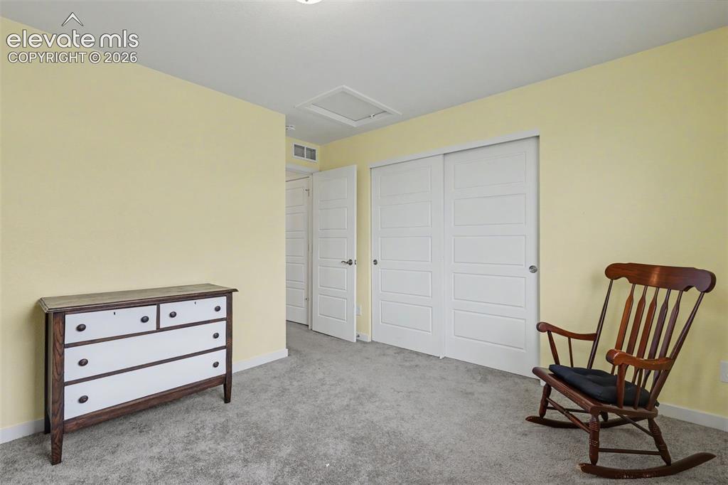 Image 13 of 30: Sitting Room