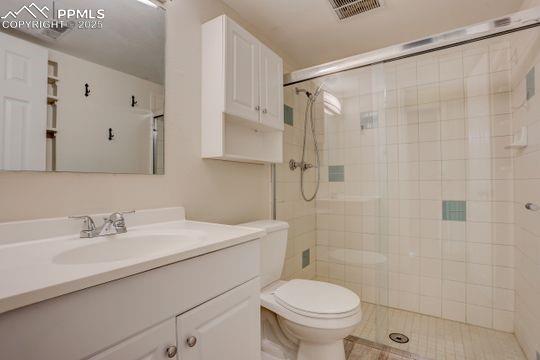 Image 26 of 42: Basement bathroom