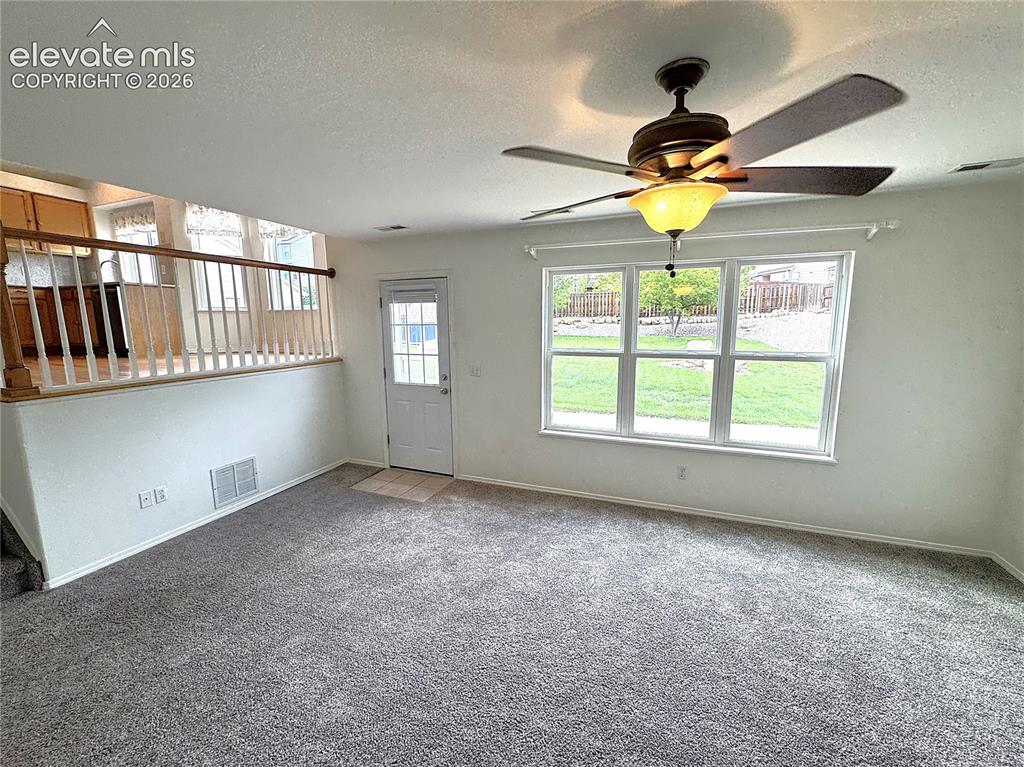 Image 15 of 40: Family Room