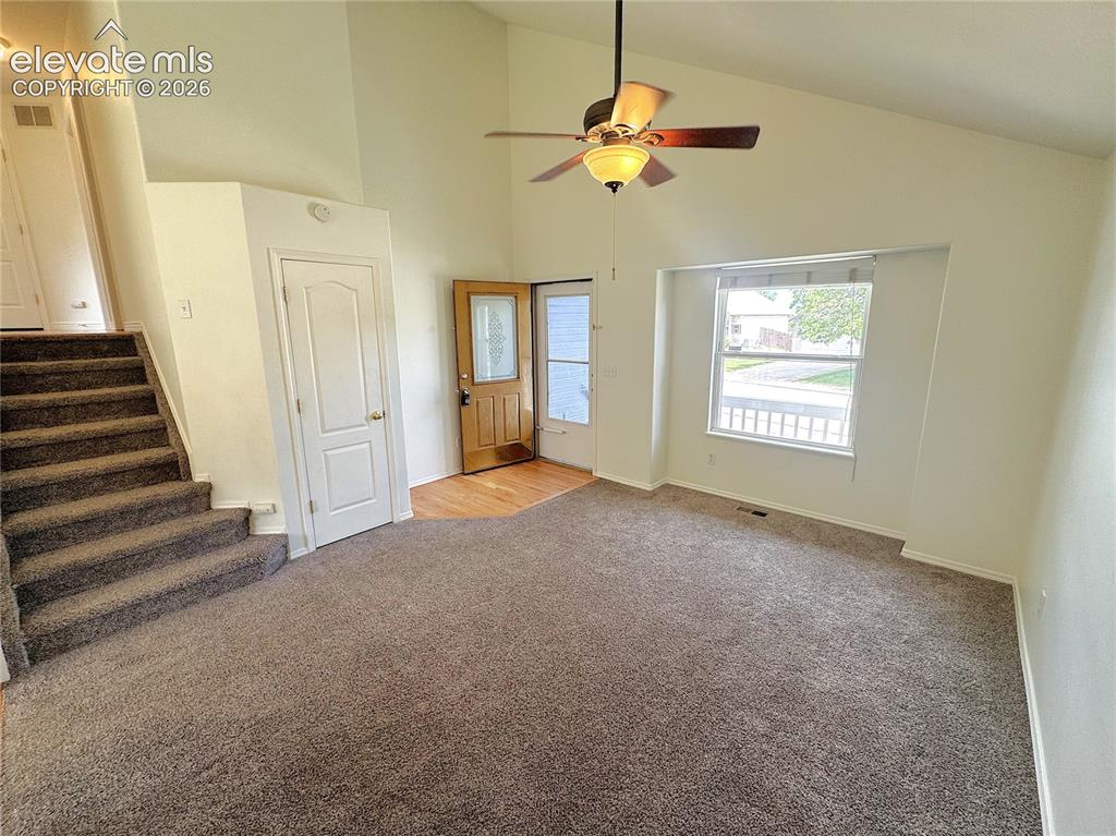 Image 6 of 40: Living Room