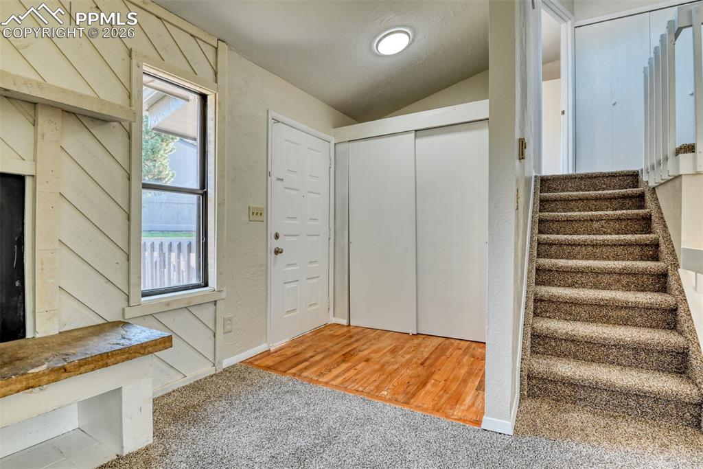 Image 3 of 13: Entry