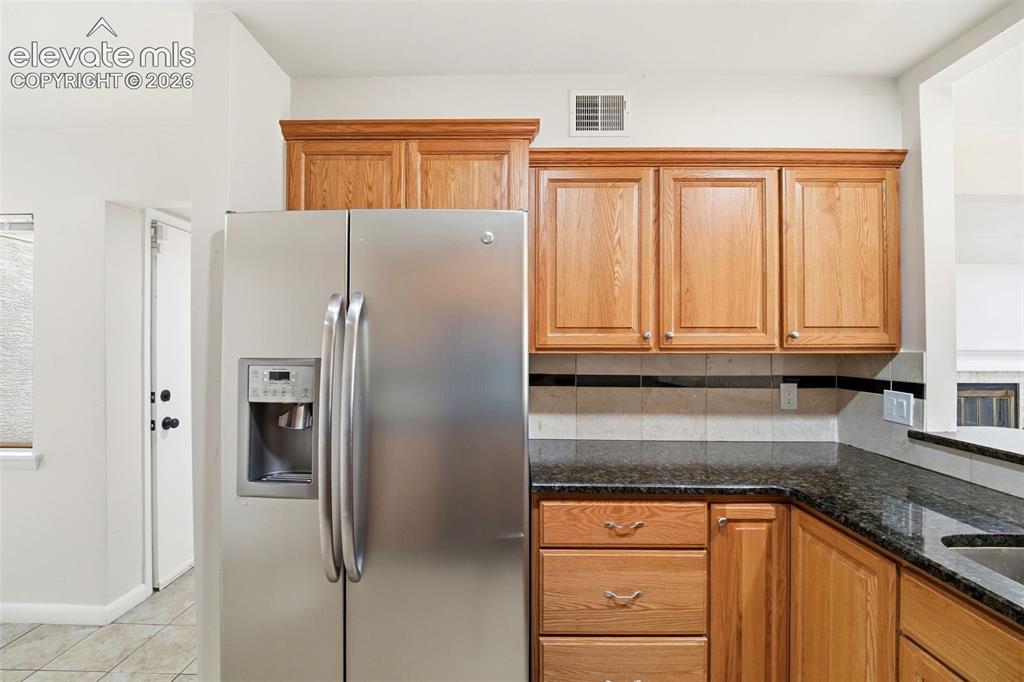Image 12 of 46: Kitchen
