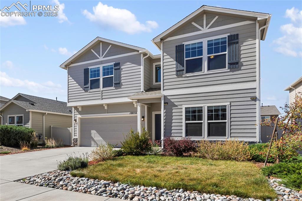 Image 3 of 38: Front of Structure