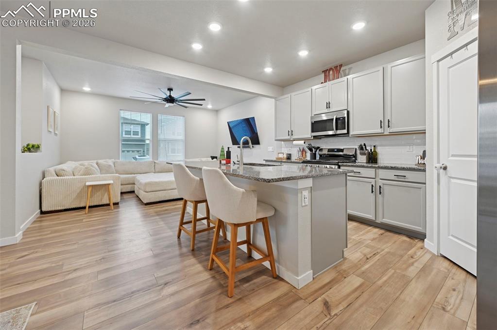 Image 2 of 35: Kitchen