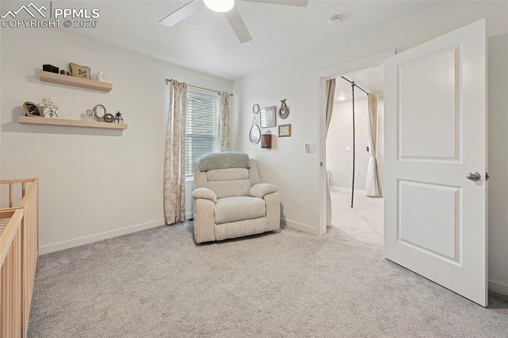 Image 22 of 35: Sitting Room