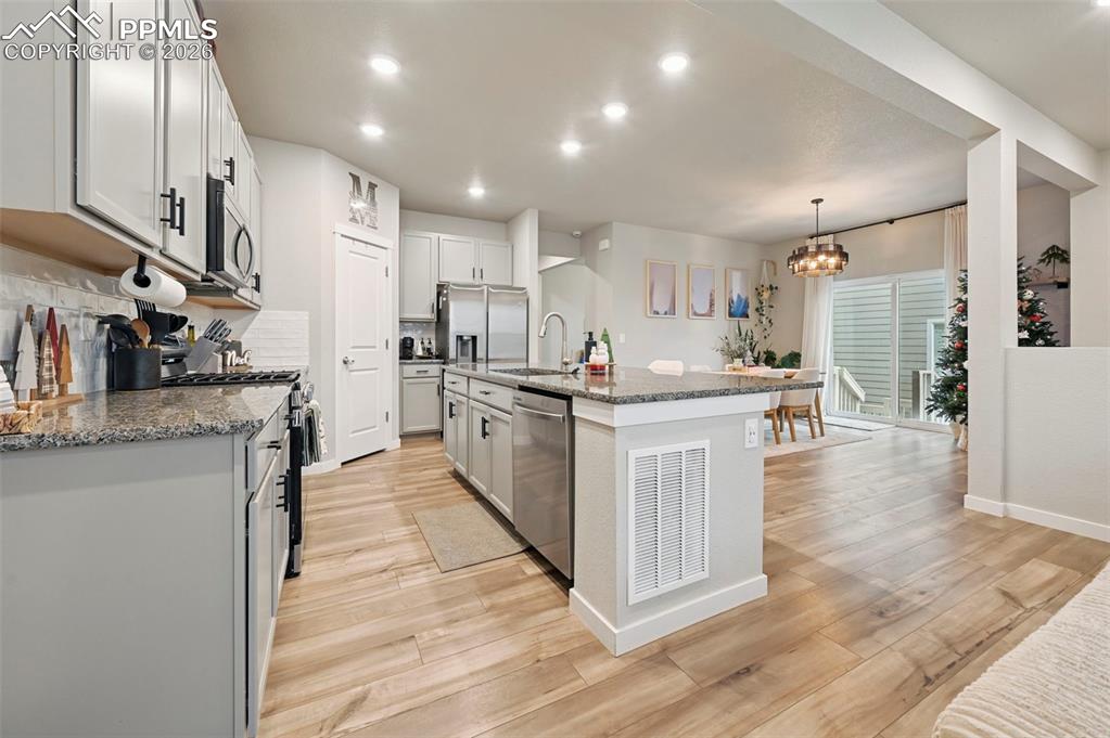 Image 3 of 35: Kitchen