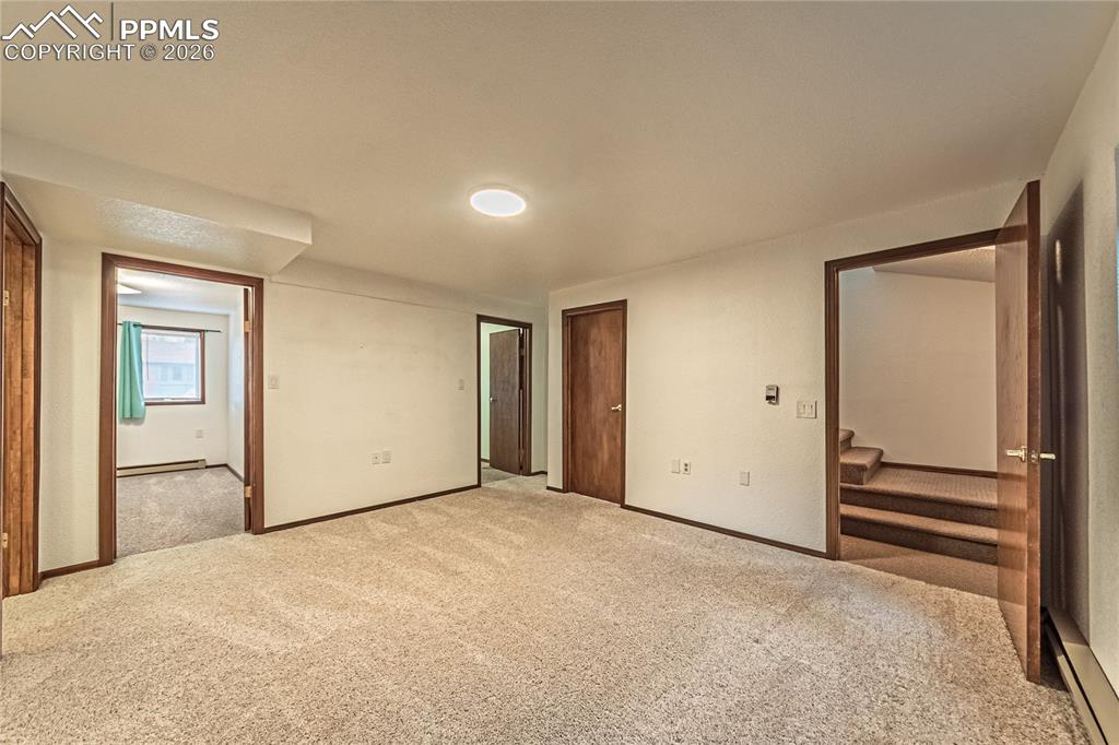 Image 31 of 49: Bedroom