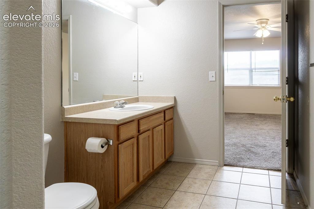 Image 15 of 24: Bathroom