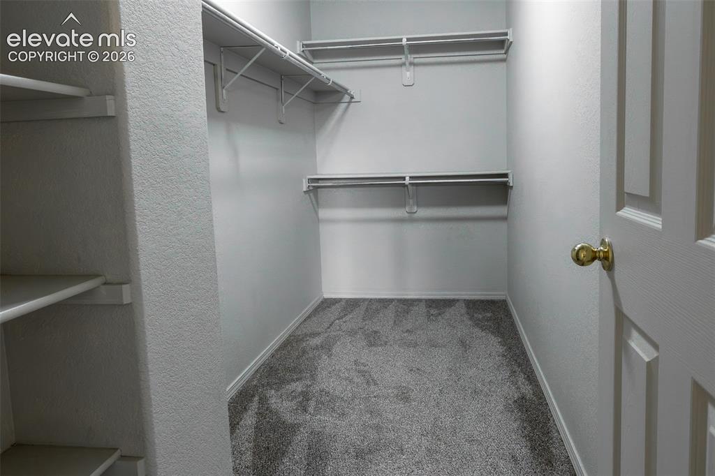 Image 16 of 24: Closet