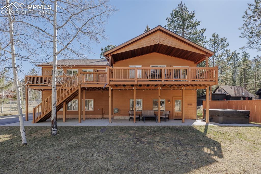 Image 1 of 32: Back of Structure