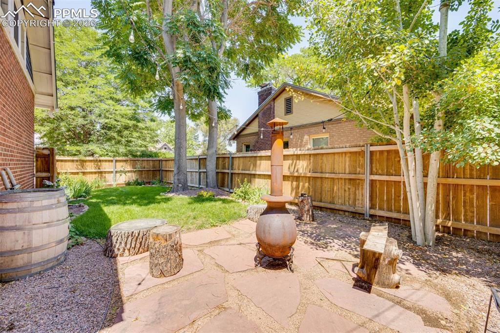 Image 22 of 22: Patio