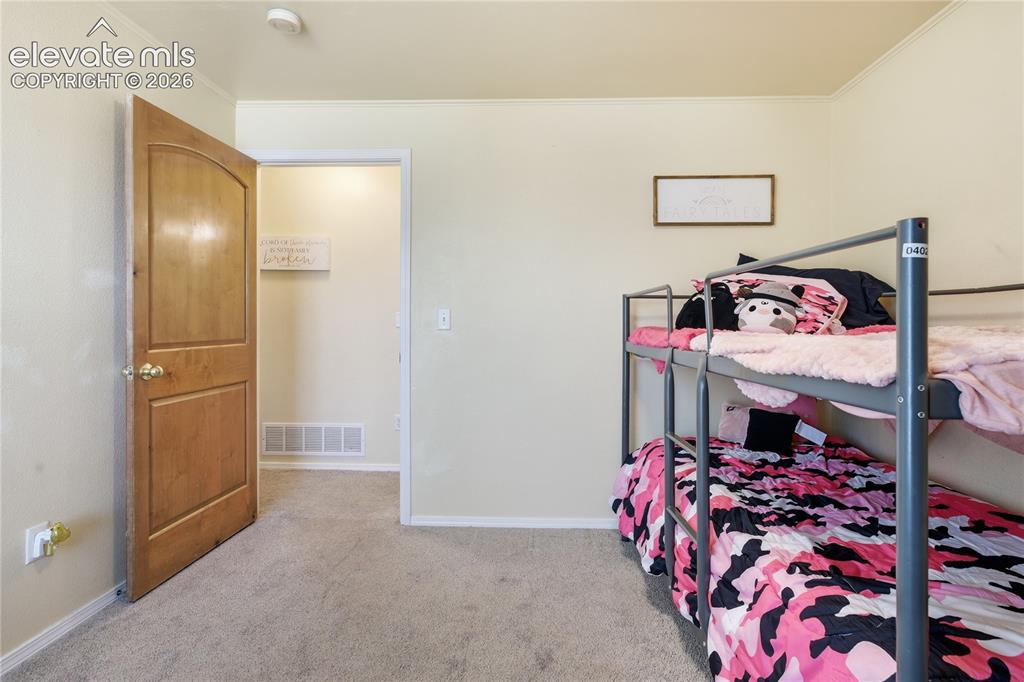 Image 16 of 31: Bedroom