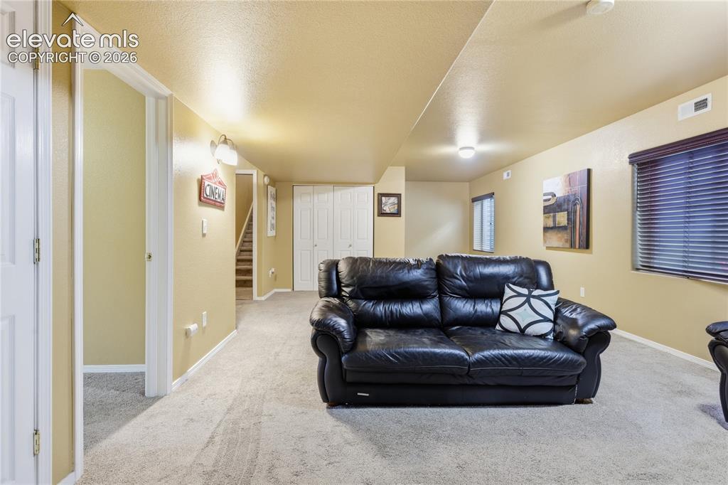 Image 21 of 31: Family Room