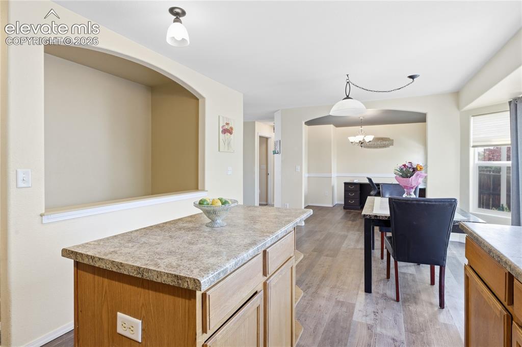 Image 9 of 31: Kitchen