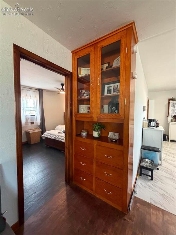 Image 10 of 21: Built in Original Cabinet