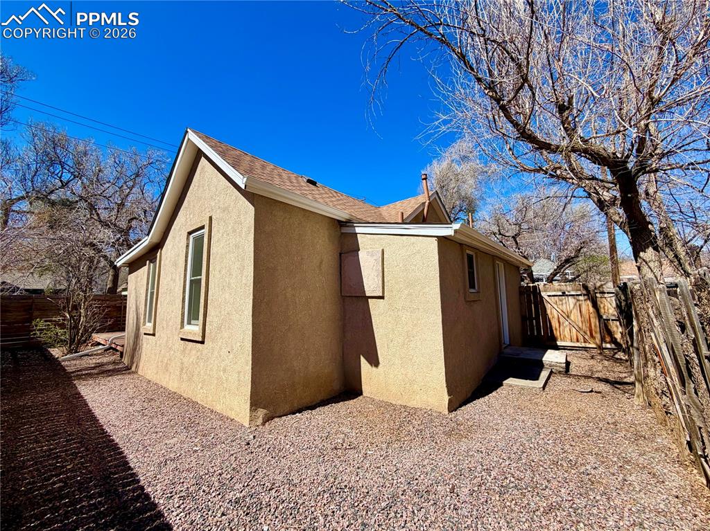 Image 24 of 27: Side of Structure