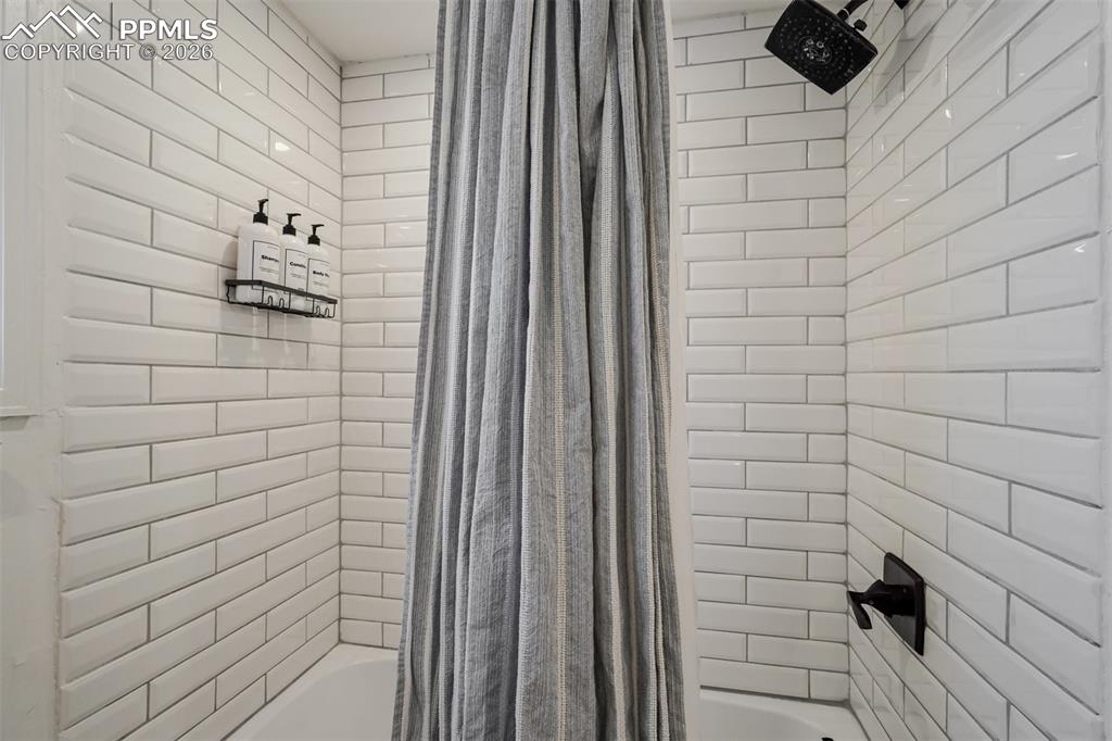 Image 19 of 46: Bathroom on main level