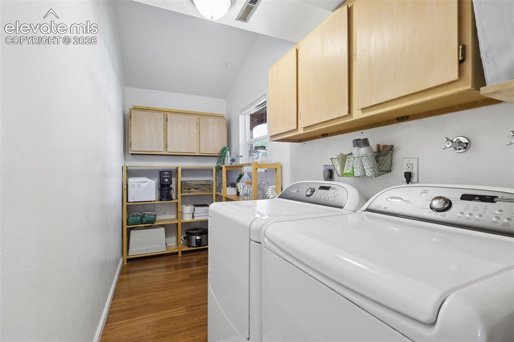 Image 19 of 37: Laundry