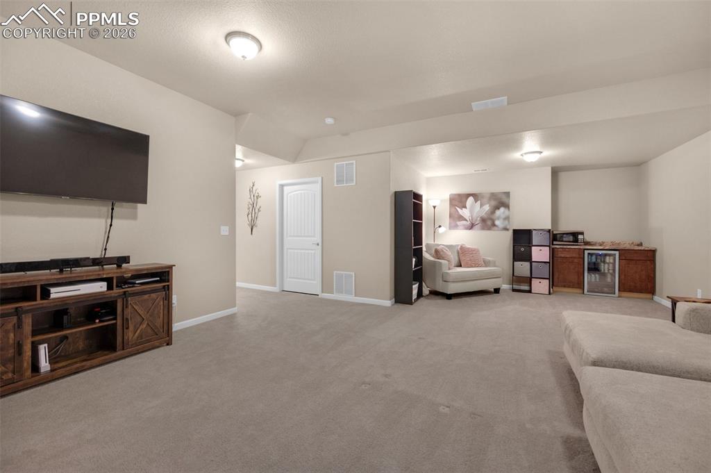 Image 16 of 23: Family Room