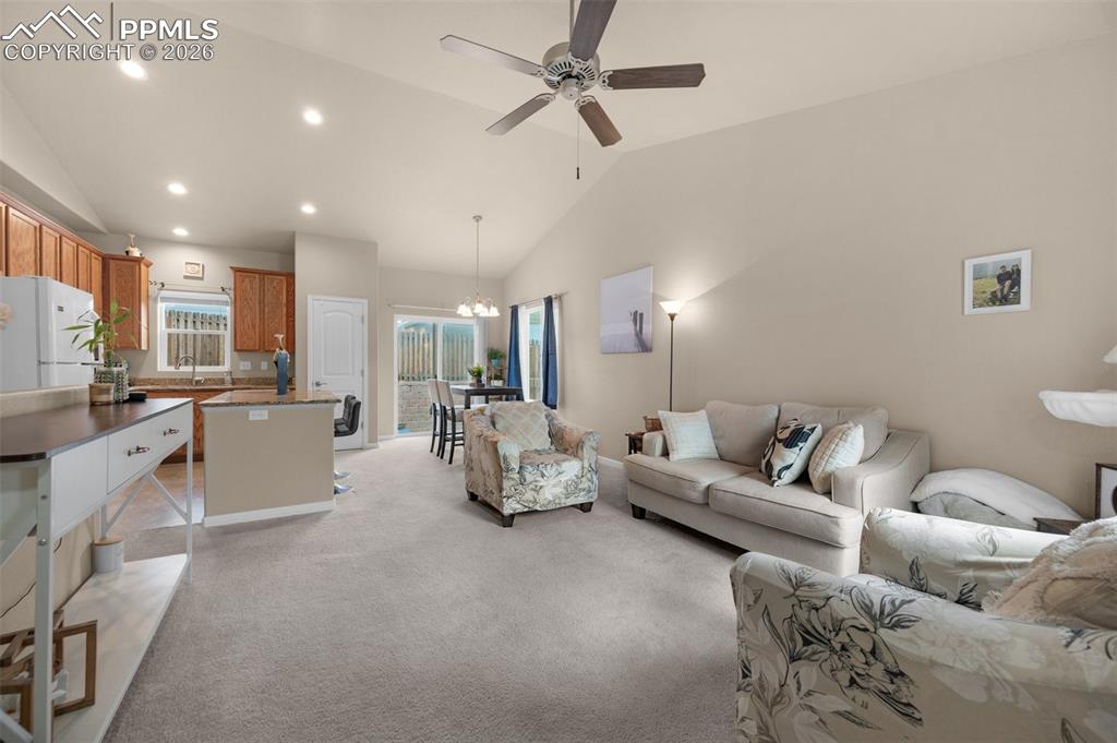 Image 2 of 23: Living Room