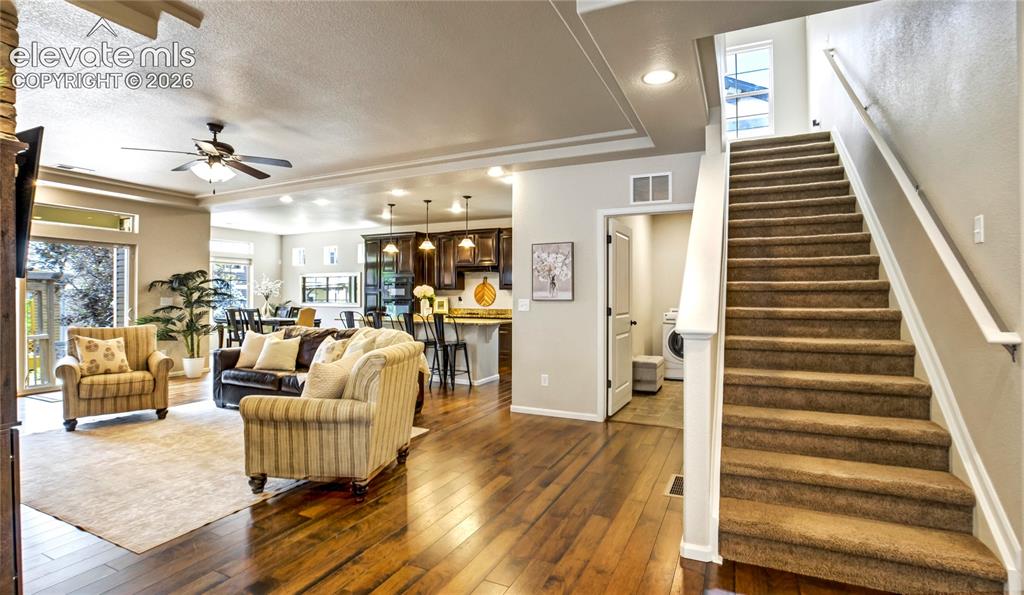 Image 10 of 50: Living Room
