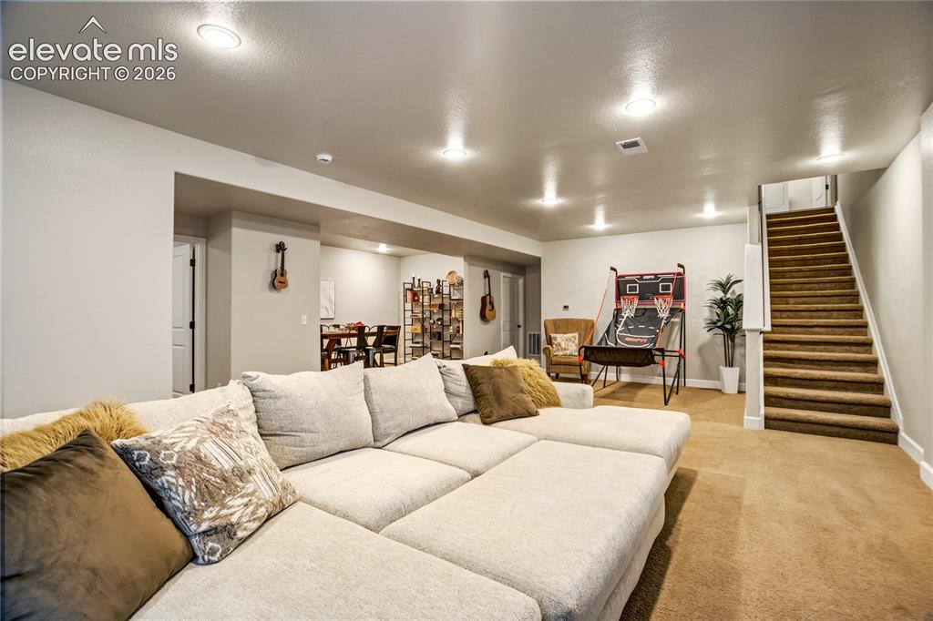 Image 36 of 50: Family Room