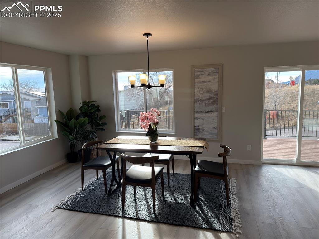 Image 6 of 41: Dining Area