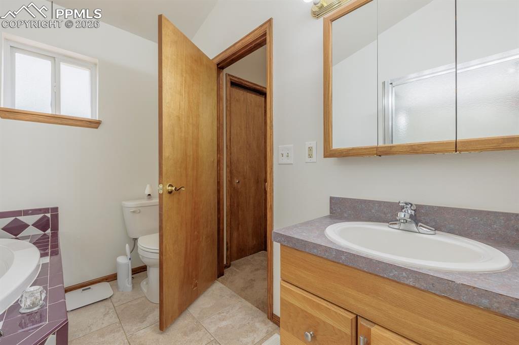 Image 20 of 33: Master Bathroom