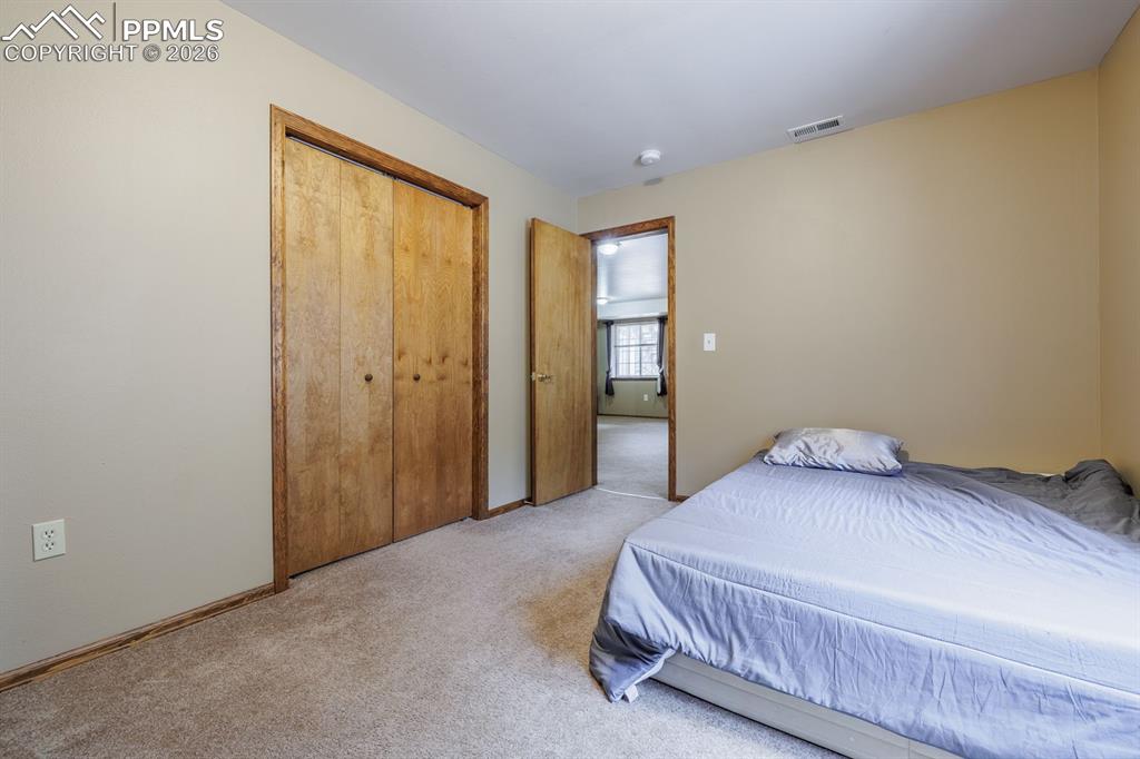 Image 21 of 33: Bedroom