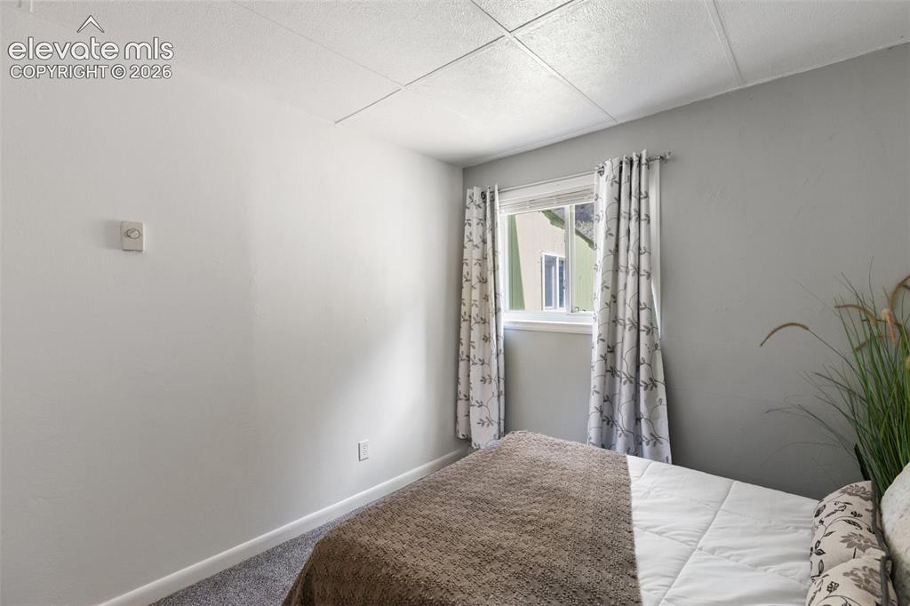 Image 19 of 40: Bedroom
