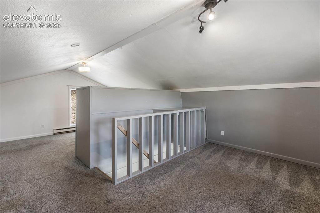 Image 21 of 40: Bonus Room
