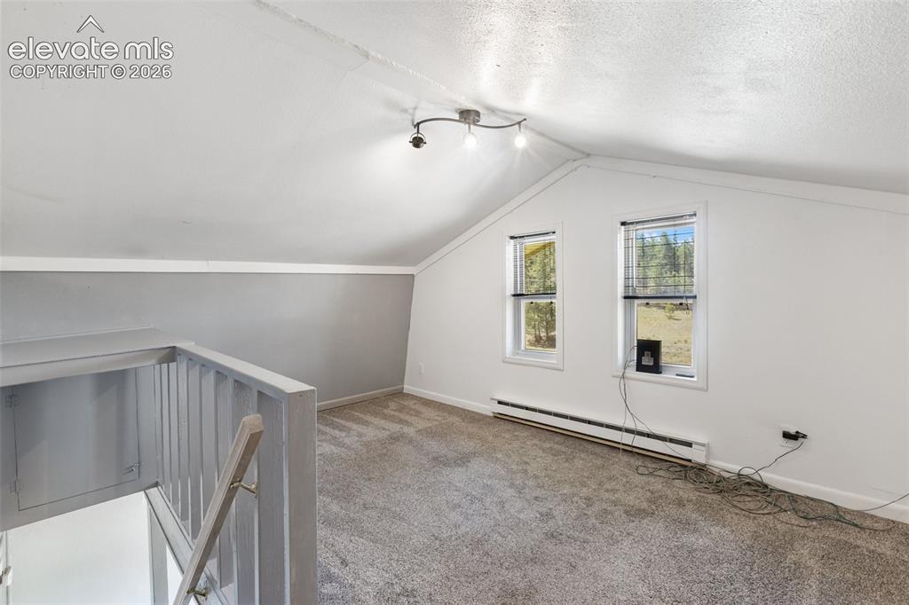 Image 22 of 40: Bonus Room