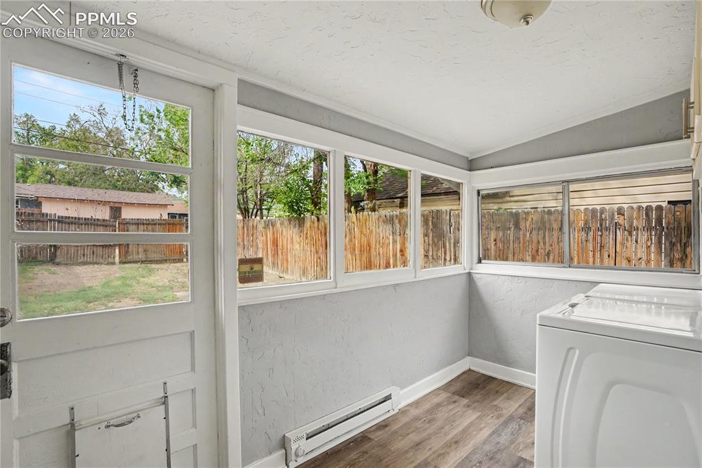 Image 15 of 23: Bathroom