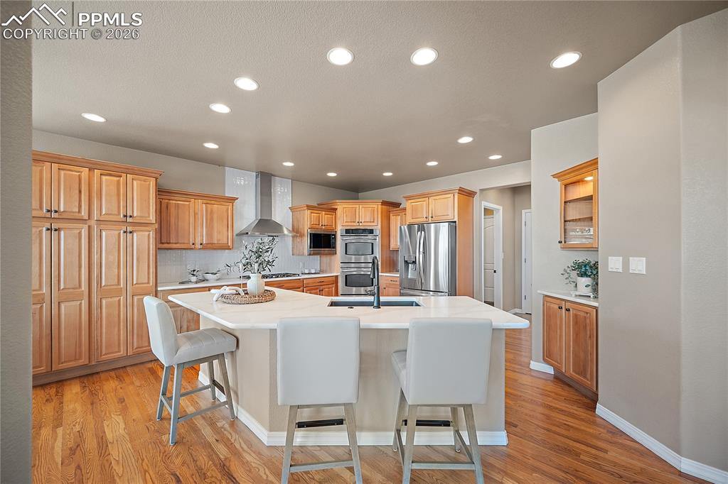 Image 15 of 49: Kitchen