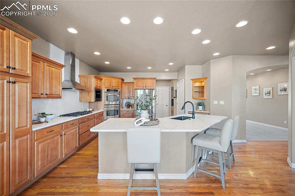 Image 19 of 49: Kitchen