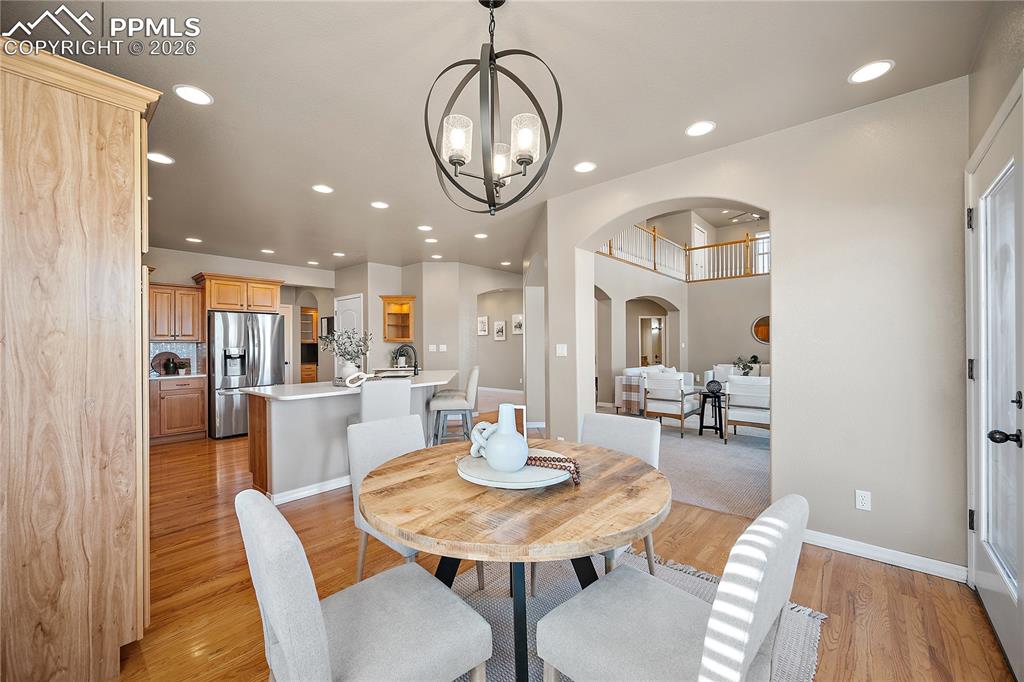 Image 20 of 49: Dining Area