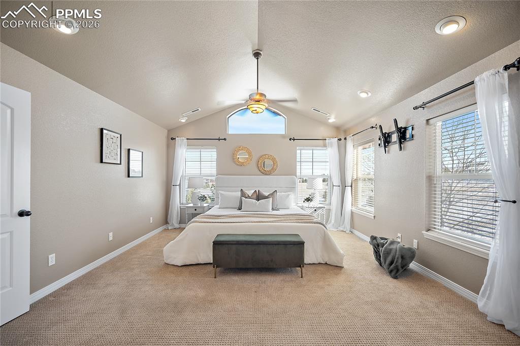 Image 25 of 49: Bedroom