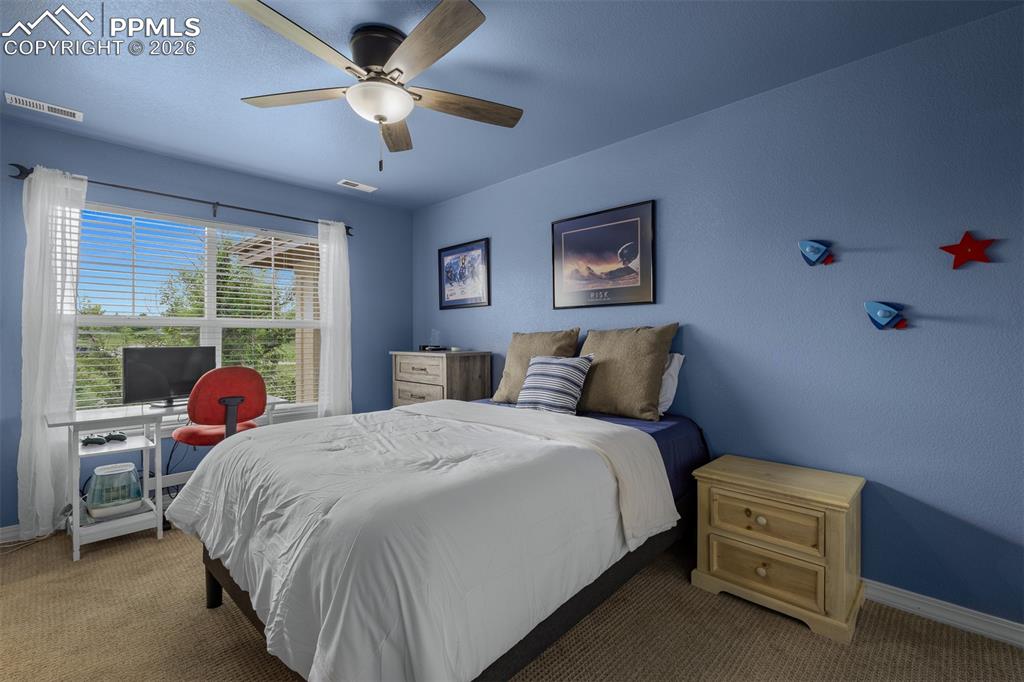 Image 35 of 49: Bedroom