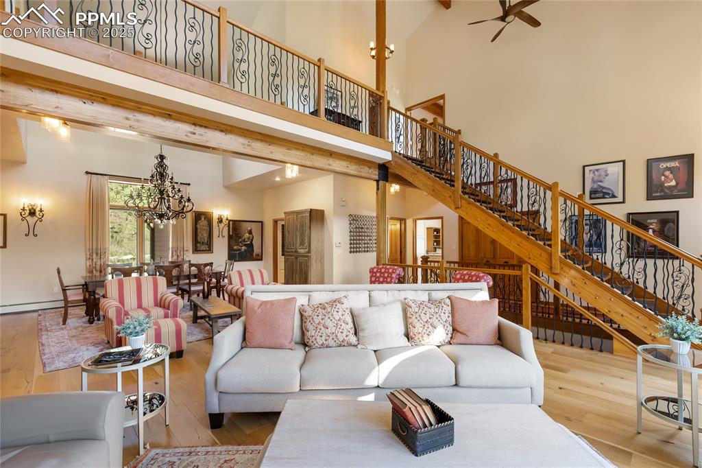 Image 9 of 50: Living Room