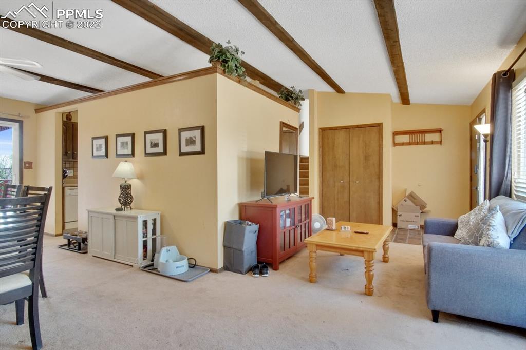 Listing 8277012, Image 10 of 32