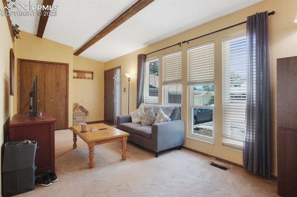 Listing 8277012, Image 9 of 32